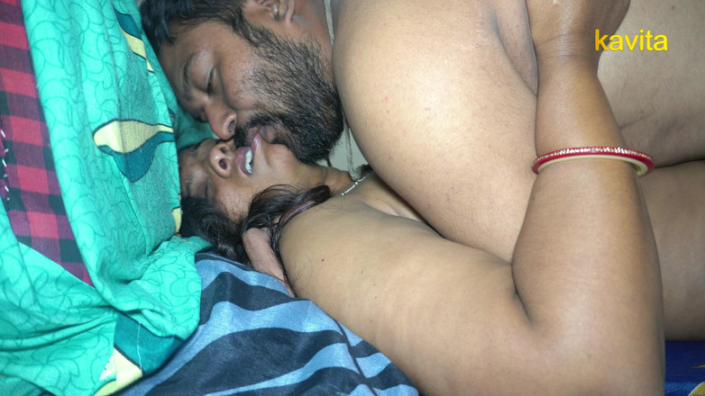 Kavita _zawazawi: Indická Desi Marathi jízda na péru a skutečný orgasmus sex...