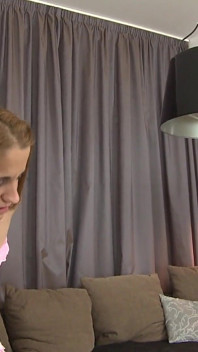 Pugno dello stomaco - di 2 Dominas adriana Rousso, Sabina Taylor e schiava