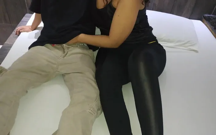 Minhaesposaparaoutro: Teacher and Student While Cuckold Watch