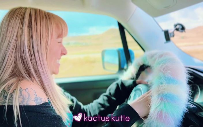 Kactus kutie: Je tiens mon pipi jusqu’à ce que j’aille dans les...