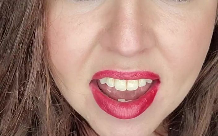 KinkyKatie: Așa că am fost de gând să sterg total asta,...