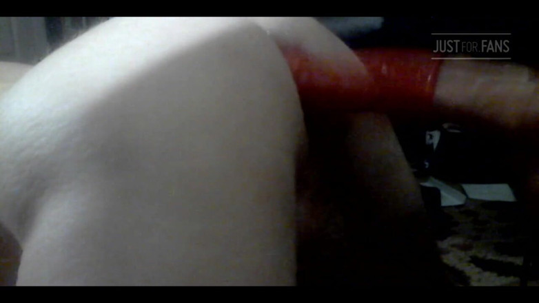 RobertLacrosse: Thrusting Dildo Deep in My Ass