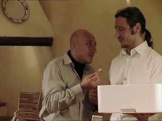 Antonio Adamo Film: Twee sletten delen een grote pik in hun kont