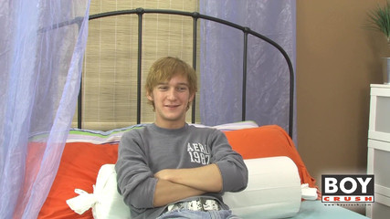 Boy Crush: Andy'nin anal doldurma aleti