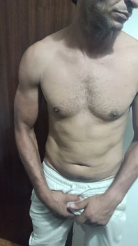ดูขนาดของอวัยวะเพศนุ่มของฉันสิ