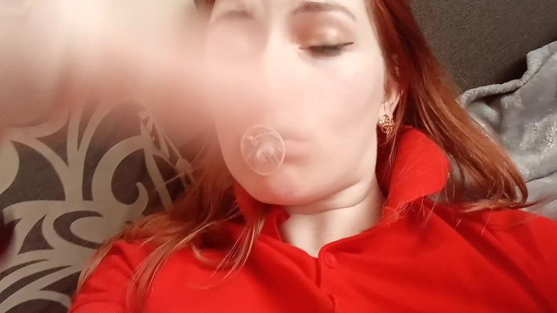 SweetAndFlow: 콘돔 가지고 노는 걸 좋아해