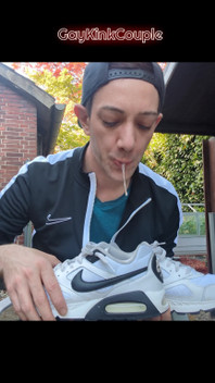 Sharing Nike Air Max Sneaker 4