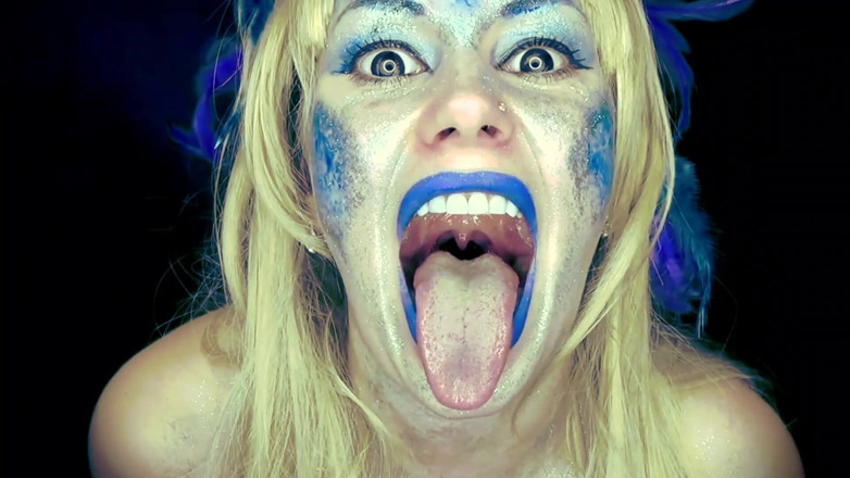 Goddess Misha Goldy: Grausame sirene wird dich erschrecken und lebend schlucken