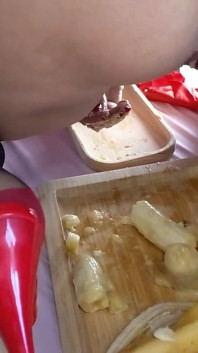 Squirting mit banane in meiner muschi