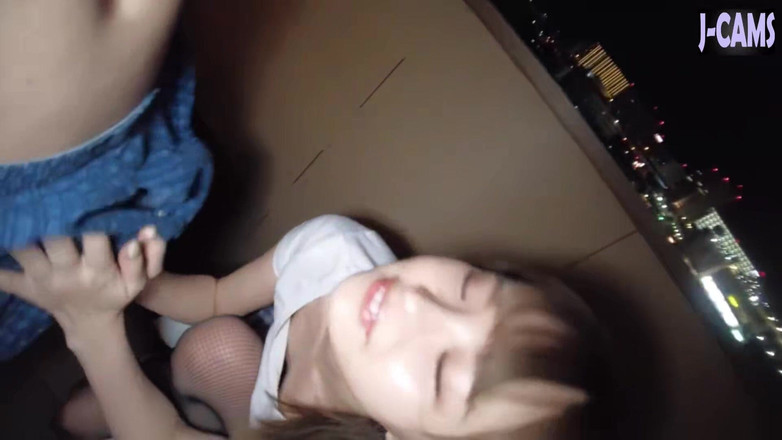 J-Cams: Provocante all'aperto. Ragazza birichina e rilascio controllata parte 5