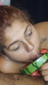 BBW wassermelone tief in den hals