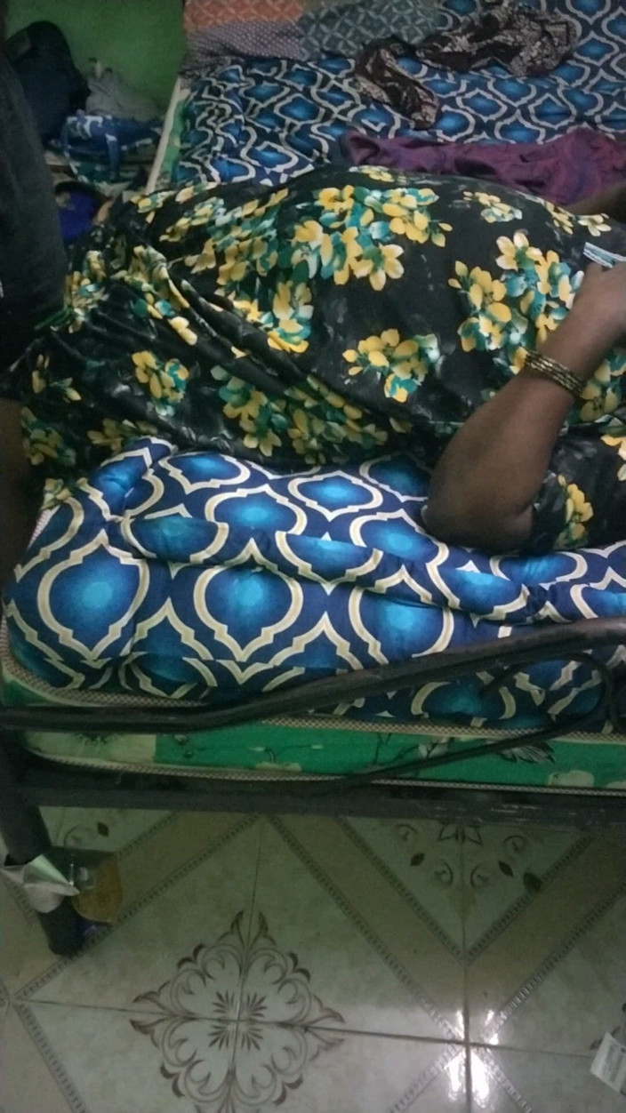 Benita sweety: Pakcik tiri dengan desi stepcousin