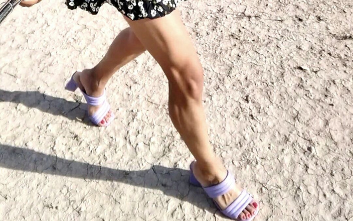 Misaelechowski: Vackra transnakna fötter med mycket het lera