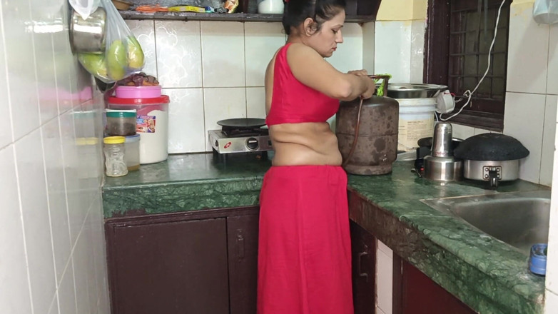 lust of milf: El chico del cilindro se divirtiendo con la india solitaria