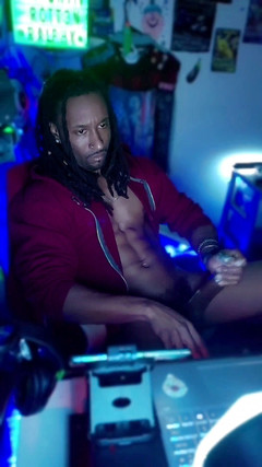 J.smooth: Žádný odpočinek, velké maso.