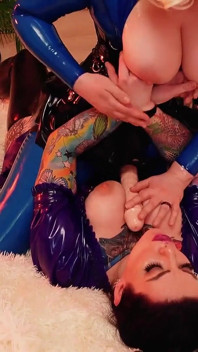 MILF miang panas bermain, kongkek pepek dan menyembah nakal, video bdsm ringan domme panas Arya