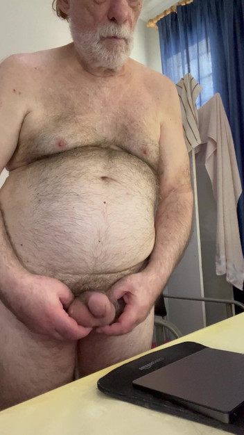 Coach Karl dude lodge: Jurulatih Karl meletakkan zakarnya di dace