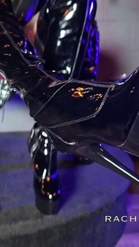 Rachel rampage, latexstiefel-anbetung