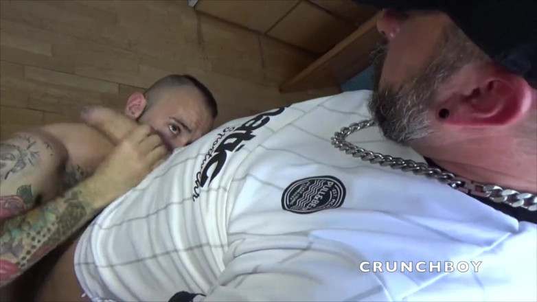 Kinky Bareback Boys: Angl Garcia fucked barebakc by the big cock of Renato