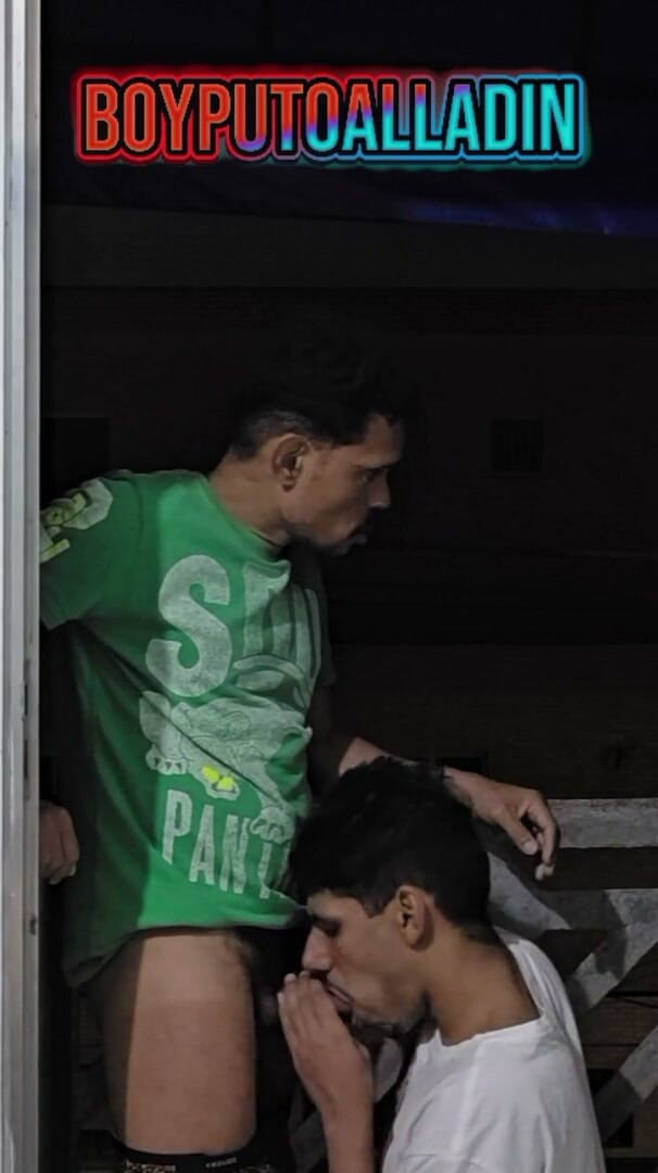 Alladin: Lelaki itu memasukkan zakarnya ke dalam mulut saya dan mengongkeknya