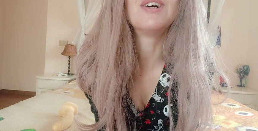 savannahamatoriale: Strong Vulgar Accent! Beautiful Italian Whore Offends Your M. Between...