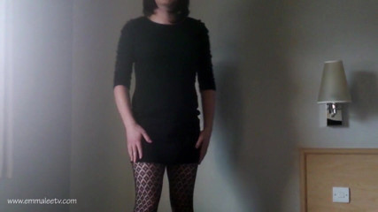EmmaLeeTV - Nylon Fetish Tranny: Транс,Емма Лі з малюнком, опуклість члена в колготках