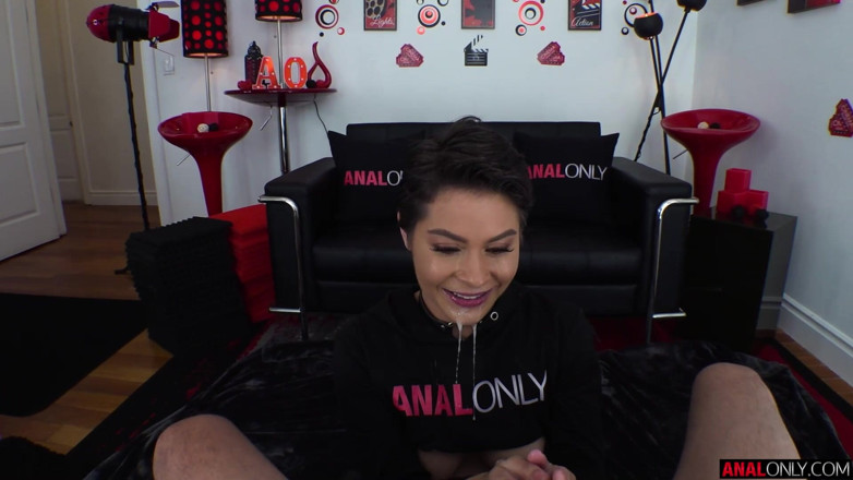 Anal Only: Die freche nicole braucht anal
