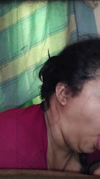Karen Kake sborrata in gola... Gustosa troia colombiana in gola