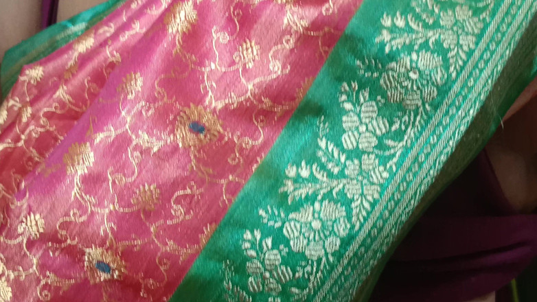 Laxi ammu: Bini Rumah Saree Wear