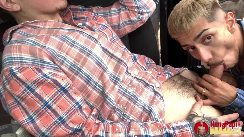 Hung Papi: Gran chupapollas traga semen - papi gay cruising