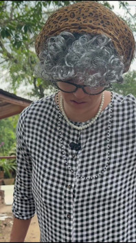 The Magician Melakukannya Lagi!! Wanita tua dikongkek keras