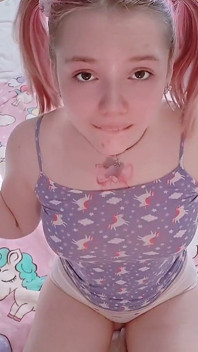 Barely Legal 18 Yeras Old Girl Plaing with Her Young Bald Pussy to Orgasm