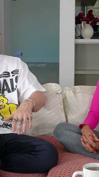Ébano pornstar com Big Ass Ava Valentine Tom Games Pod