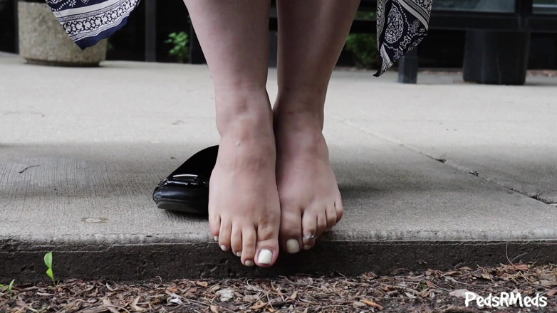 PedsRMeds: Shortlivedtyranny Barefoot in the Garden