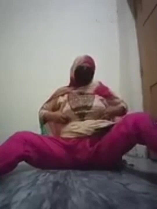 Ashu0286: Video seks tante seksi india