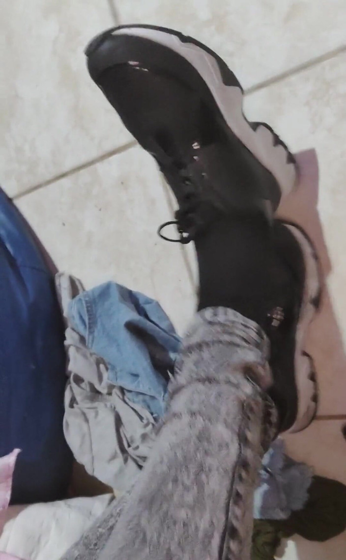 RavenHearth666VIP: Jeans Striptease.