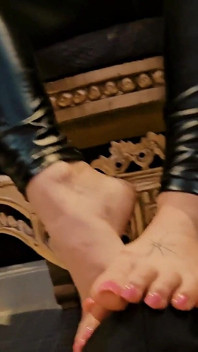 Sheela Sinner Ponížení Bare Foot Dominance Obličej Pošlapání Dechu Hrát Podpatek-uctívání