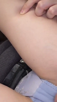 Petite Beauty agrada homens mais velhos em pura enfermeira cosplay e sexo cru - part1