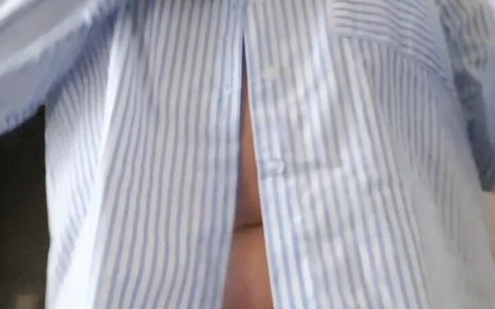 Mommy big hairy pussy: Madrastra se desnuda para que su hijastro pueda follarla