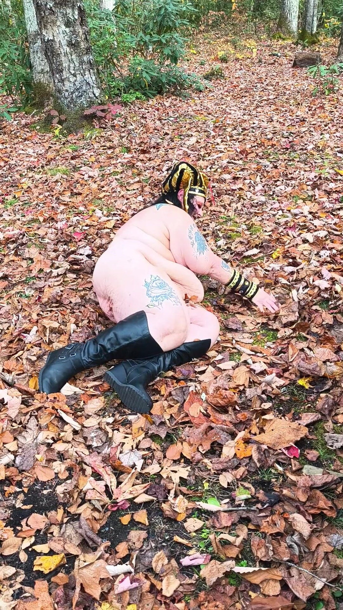 HerculesnVENUS: 肮脏的屁股叶在她的屁股里玩弄高潮她没有发声