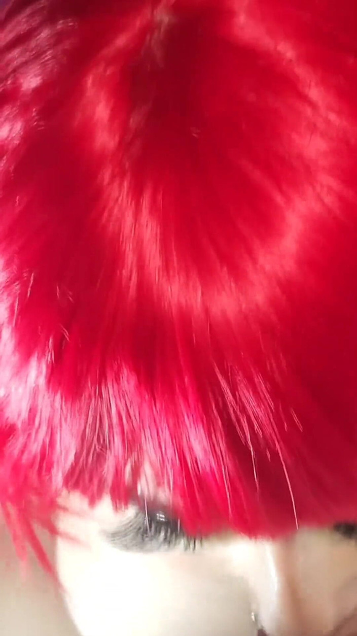 DherlyDoll: Adora essere nutrita con deliziose sborrate