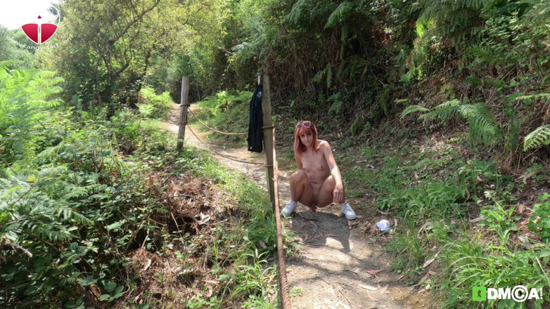 Candystart Videos: Doğada riskli mastürbasyon sırasında yakalandı