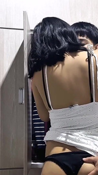내 이복 여동생에게 처음으로 데뷔하는 Mi 첫 홈메이드 포르노 비디오 - Nati Sweet - Natasha 홈메이드