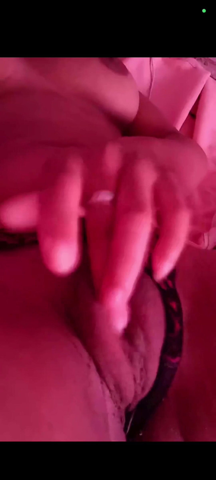 Jacke24: Naughty Brunette Masturbating at Home