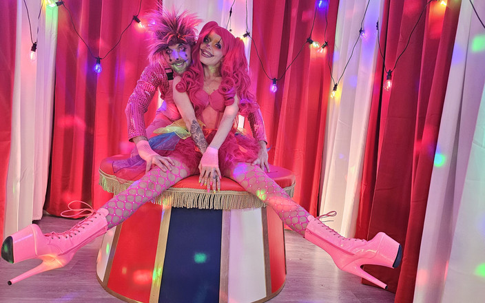 Cock Crazed Clowns: 핑크 광대에 오신 것을 환영합니다