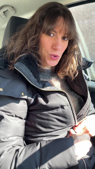 Lety Howl: Aku pergi ke toko tembakot untuk dientot di toko umum