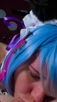 Rem cosplayerin gibt blowjob und wird in pOV geleckt, bis sie kommt