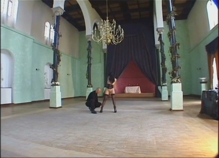 Absolute BDSM films - The original: Upokarzająca niewola cycków