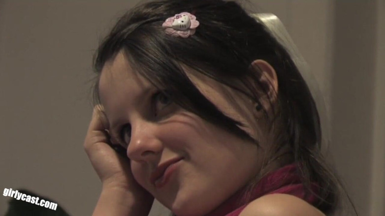 Girlycast: Sweet teen Jennin Photoshoot - Uncut