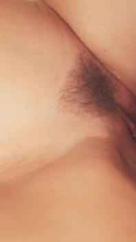 Pikhongerige rondborstige milf Cory Chase heeft hardcore neukpartij met stiefneef na een hete douche